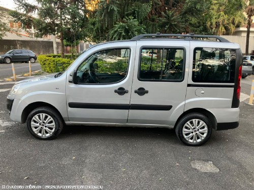 Fiat DOBLO ATTRACTIVE 7 LUGARES 2014/2015
